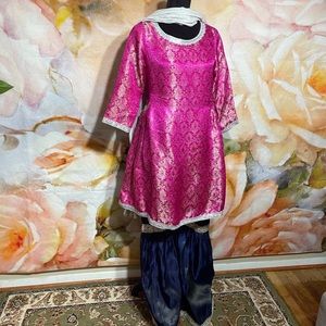 Banarsi shirt with Shara pent